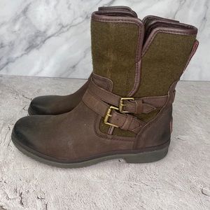 UGG Simmens Leather Waterproof Boots Brown size 7.5